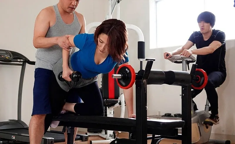 ông xã phát hiện người vợ cắm sừng với huấn luyện viên thể hình
