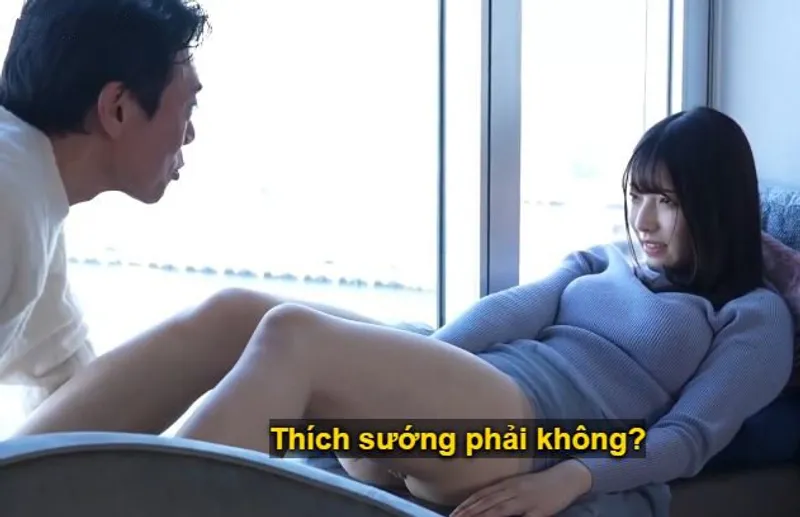 Sự chạm trán giữa ông bác và cô minh tinh tuổi teen mới chập chững bước chân vào làng giải trí tại nhà nghỉ sang trọng