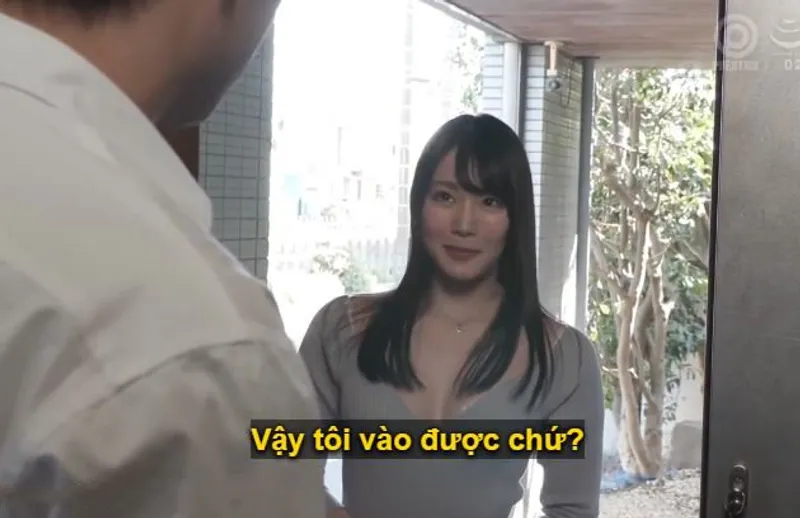 Anh trai giàu có bị cô em hàng xóm xinh đẹp trẻ trung, mới dọn về cùng chồng, dụ dỗ quan hệ.